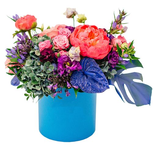 Цветы в шляпной коробке «Сафари»