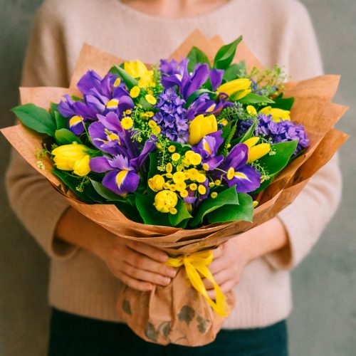 Флористический букет «Весенний вихрь»
