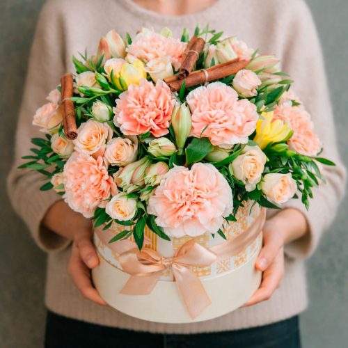 Цветочная композиция «Кремовый восторг»