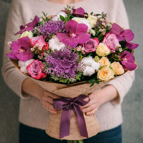 Цветочный букет «Сиреневая розетта»
